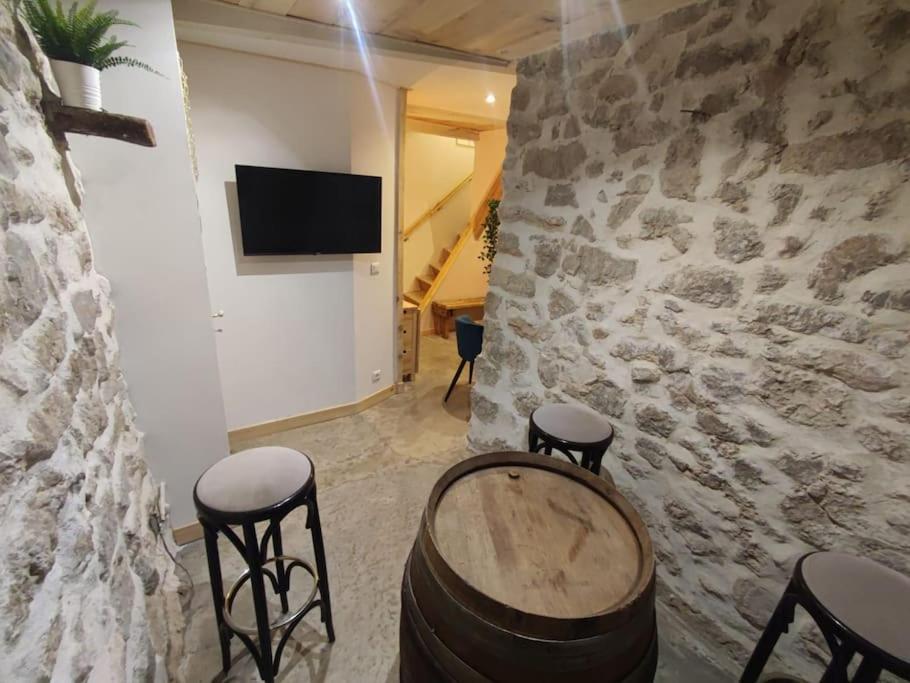 Appartement Cosy 2/4 Personnes La Roquebrussanne Extérieur photo